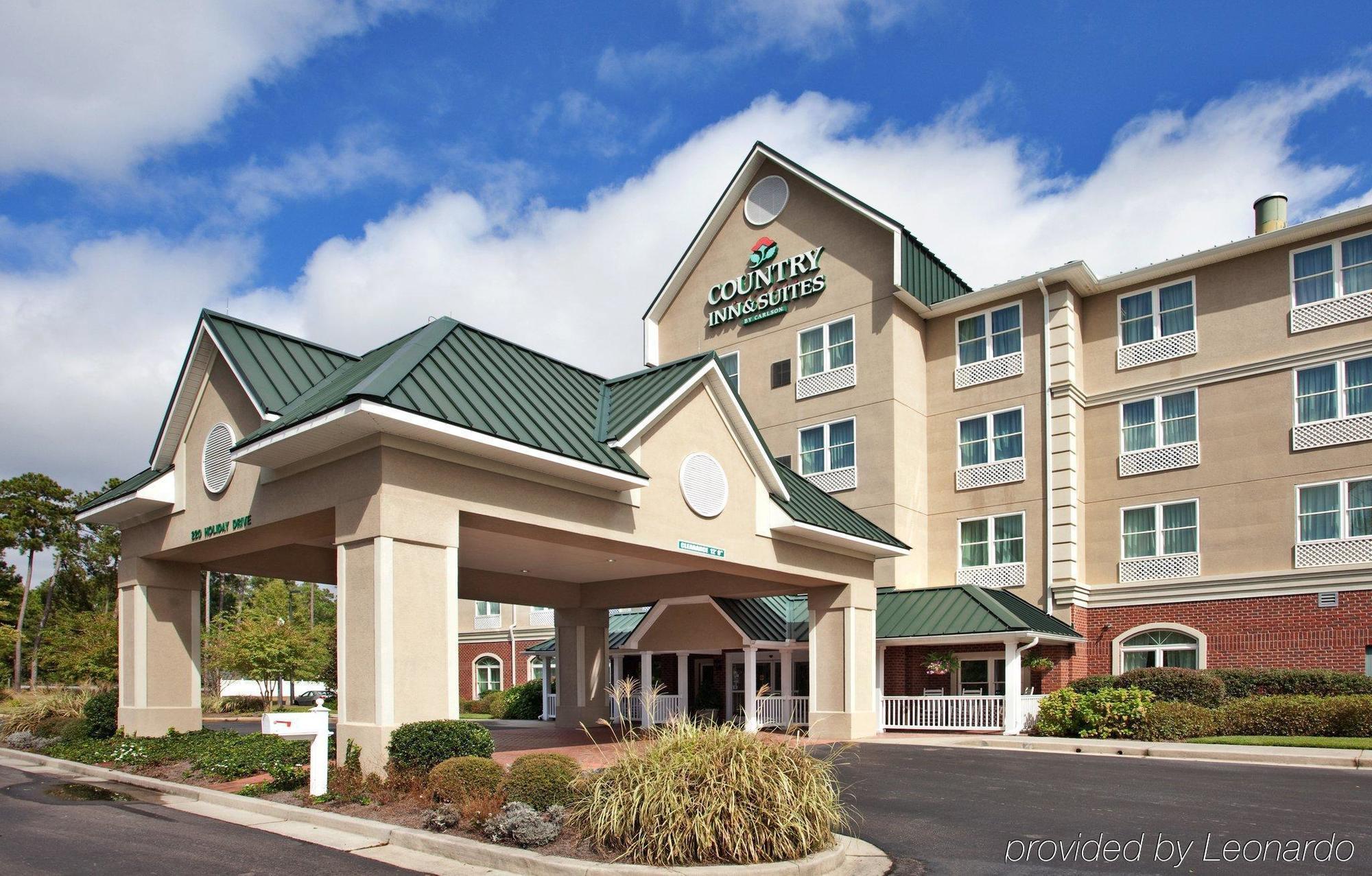Spark By Hilton Summerville Luaran gambar