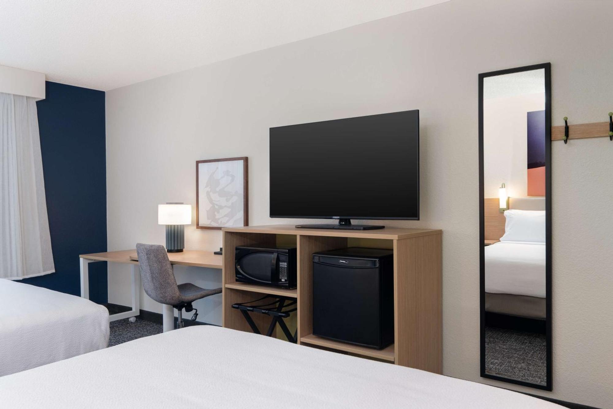 Spark By Hilton Summerville Luaran gambar