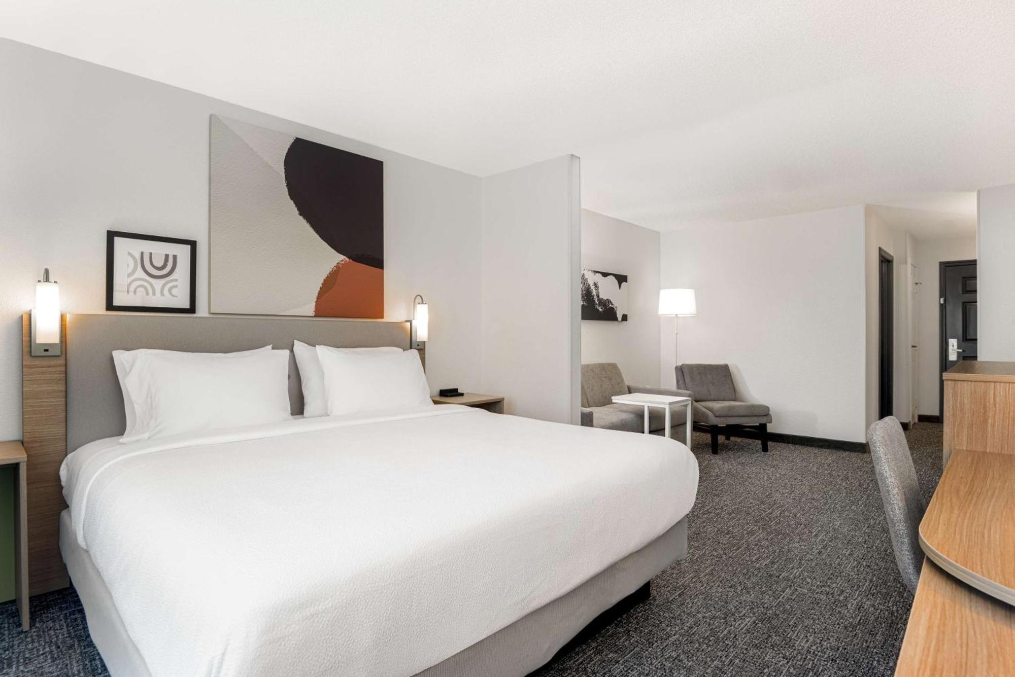 Spark By Hilton Summerville Luaran gambar