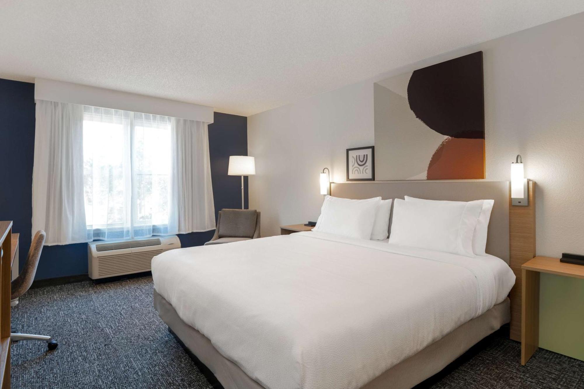 Spark By Hilton Summerville Luaran gambar